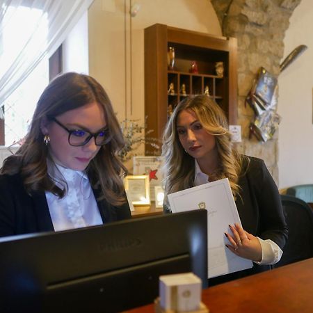 Tenute Del Gheppio Dugenta Buitenkant foto